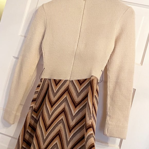 Vintage Winter Dress - XS - Picture 3 of 4